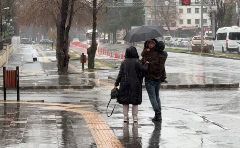 Diyarbakır'da hava birden değişiyor: Hem yağmur hem serinlik kapıda