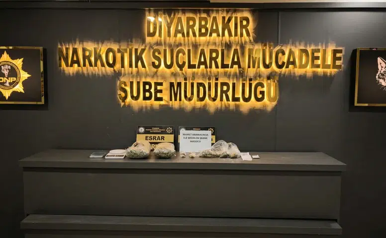 Diyarbakır'da sokak satıcılarına narkotik operasyonu: 3 kişi cezaevine konuldu