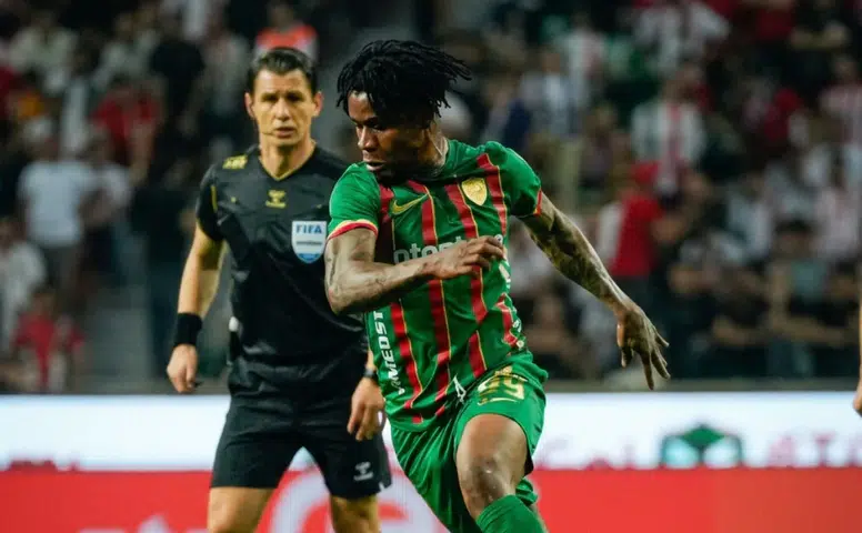 Amedspor Erzurumspor'u 3-0 mağlup etti, Süper Lig'de liderliğe yükseldi