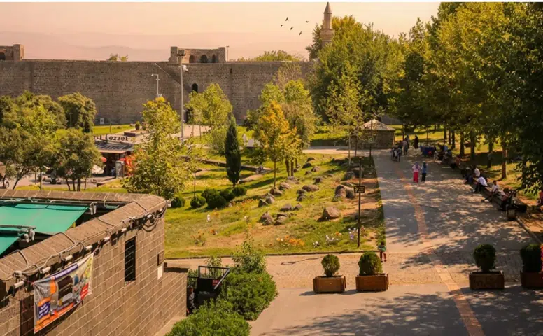 Diyarbakır kavurucu sıcaklara teslim: İşte 17 ilçede hava durumu
