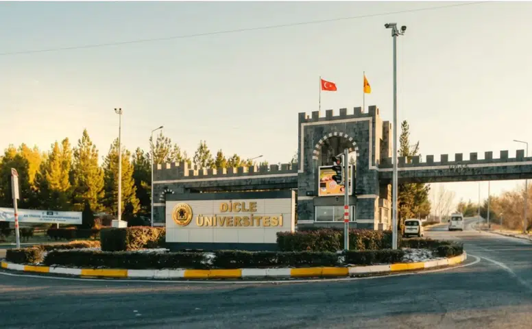 Dicle Üniversitesi'ndeki bölüm 4 yıl burs ve maaşlı staj imkanı sunuyor: Bulunmaz fırsat