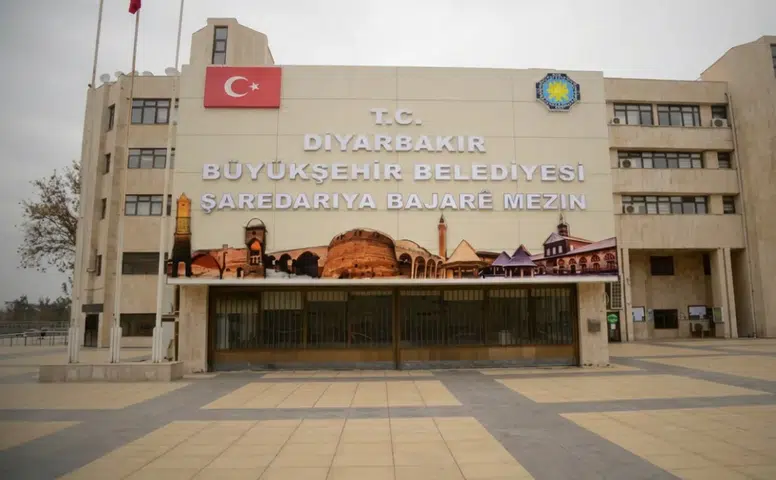 Diyarbakır'da 2 cadde 14 gün trafiğe kapanıyor: Büyükşehir alternatif yolları duyurdu