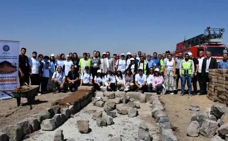 Diyarbakır'ın efsanelere konu olan güvercinleri için Boranhane yeniden hayat buluyor