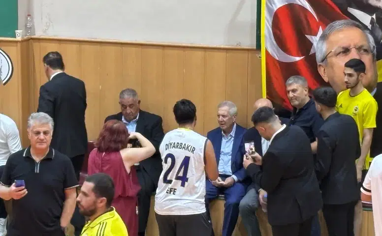 Fenerbahçe Başkanı Aziz Yıldırım'dan Diyarbakır'a dikkat çeken ziyaret