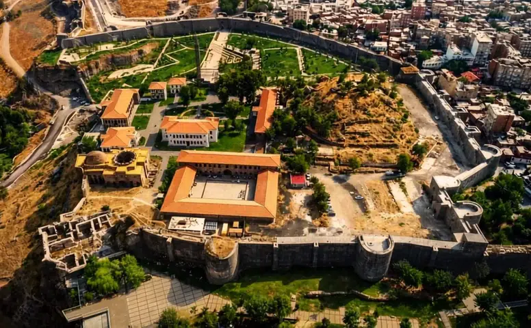 Diyarbakır'da bugün hava nasıl olacak? İşte en yüksek sıcaklığın yaşanacağı ilçe