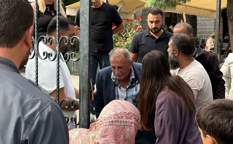 Diyarbakır Sur'da nefes kesen anlar: Heimlich manevrası ile hayata döndü