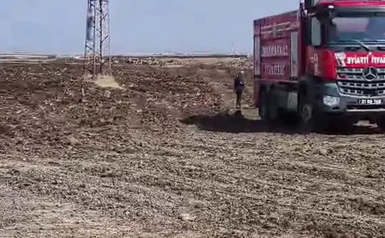 Diyarbakır Kayapınar'da acı olay: Eşiyle tartışan şahıs yüksek gerilim direğinde yaşamına son verdi