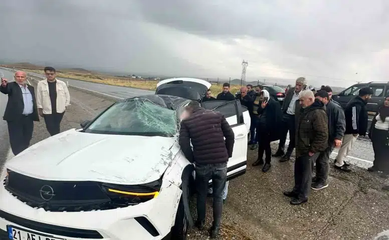 Silvan-Batman karayolunda yağış kazayı beraberinde getirdi: 1 kişi yaralandı