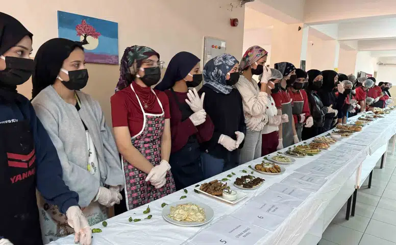 Diyarbakır'ın tescilli Çermik biberi mutfakta devleşti: 41 farklı lezzet yarıştılar