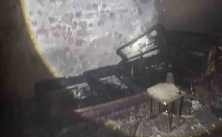 Kayapınar Medya Mahallesi'nde korkutan gece Üçlü prizden çıkan yangın evi yaktı