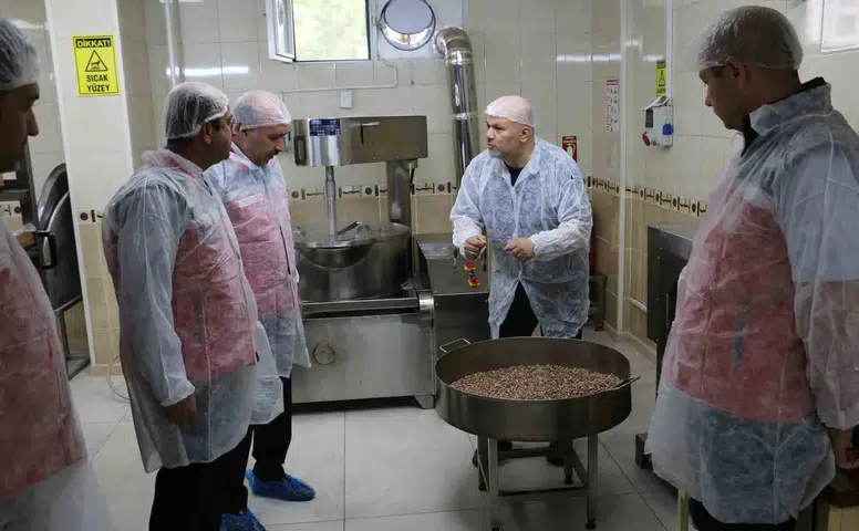 Diyarbakır'da bayram sofraları için sıkı takip Gıda işletmelerinde 7/24 mesai başladı