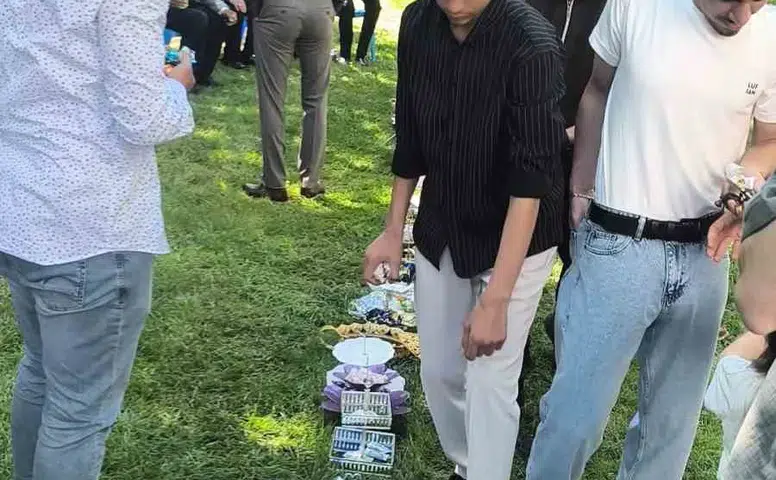 Silvan'da apartman hayatının yalnızlığı kırıldı Sitede bayram coşkusu yaşandı