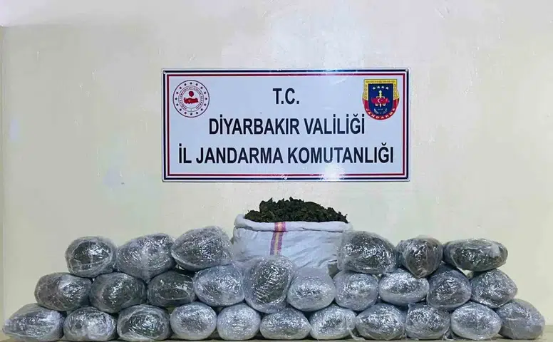 Diyarbakır genelinde narkotik operasyonları 55 kilograma yakın uyuşturucu madde bulundu