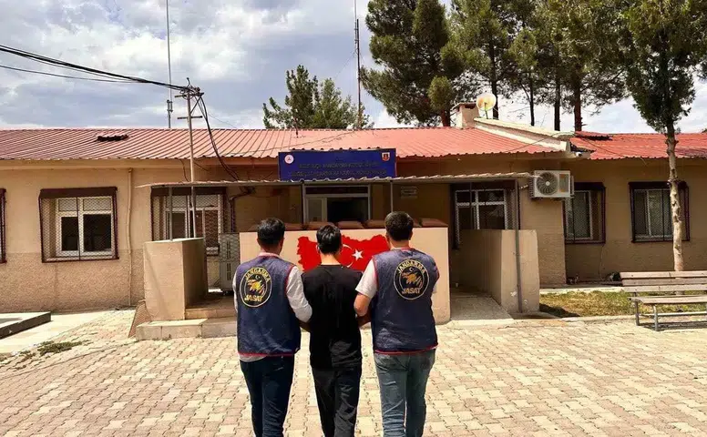 Diyarbakır genelinde JASAT destekli operasyon Kesinleşmiş cezası olan 162 kişi yakalandı