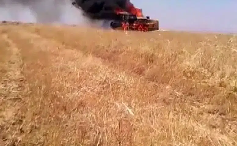 Ergani'de yanan biçerdöverin sahibi Yozgatlı çiftçiye Diyarbakırlı köylülerden büyük jest