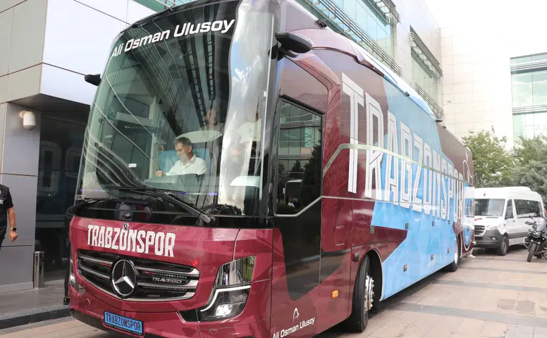 Bordo-mavili kafile Diyarbakır'da: Trabzonspor Amedspor maçı öncesi şehre indi
