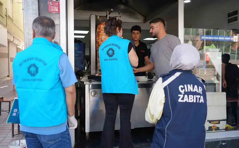 Diyarbakır'da 17 ilçede gıda operasyonu Sağlıksız ürünlere el konuldu ve cezai işlem uygulandı