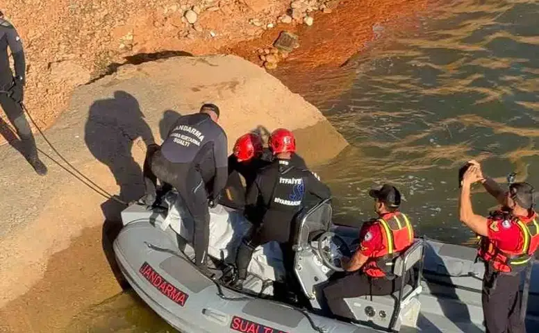 Çınar Göksu Barajı'nda korkunç manzara Suda hareketsiz haldeki şahıs hayatını kaybetti
