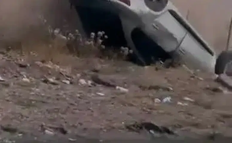 Kayapınar'da kaza: Direksiyon hakimiyetini kaybeden sürücü takla attı