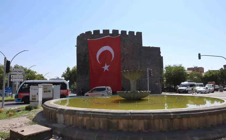 Diyarbakır iş dünyası ve sivil toplumdan tarihi mutabakata tam destek Yeni dönem başlıyor