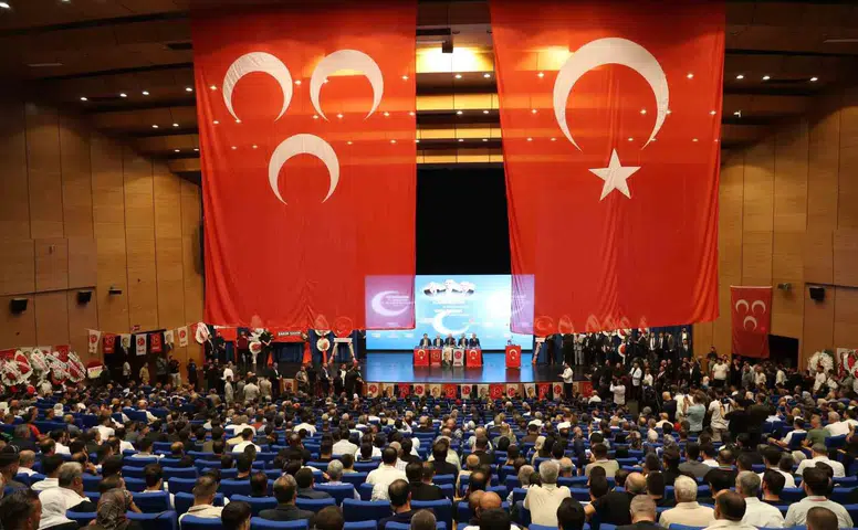 Diyarbakır MHP'de yeni dönem Özcoşkun güven tazeleyerek il başkanı seçildi