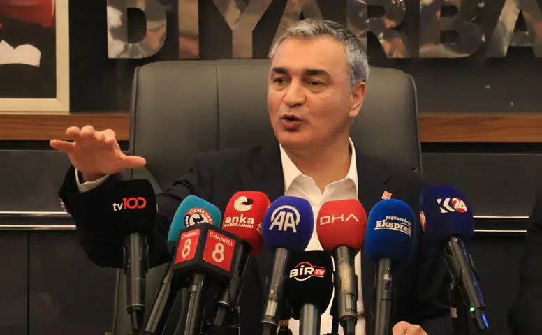 CHP'li Müslim Sarı'dan Diyarbakır'da çözüm mesajı: CHP'siz süreç başarısız olur