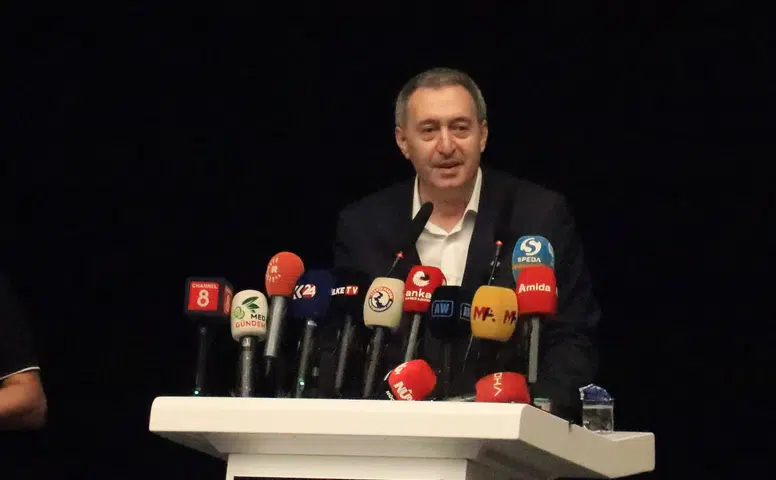 DEM Parti Diyarbakır İl Kongresi'nde Bakırhan'dan barış ve demokrasi çağrısı