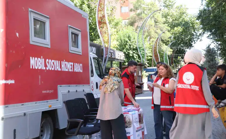 Diyarbakır'da Mobil Sosyal Hizmet Merkezi ile 10 bin kişiye yerinde destek sağlandı