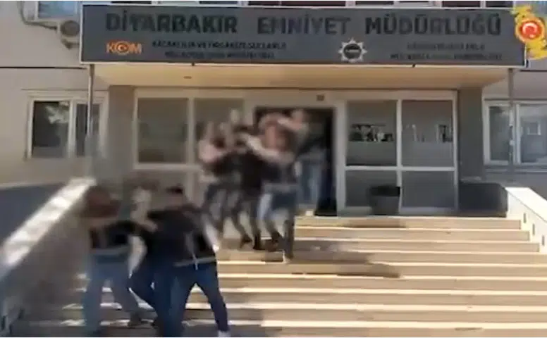 Diyarbakır'da Daltonlar suç örgütü operasyonu: 8 şüpheli tutuklanarak cezaevine gönderildi