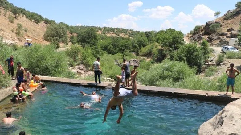 Huzurun ve serinliğin adresi: Aynkebir