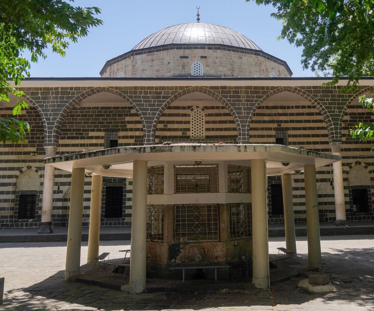İşte Diyarbakır'ın İskender Paşa Cami'si! 2