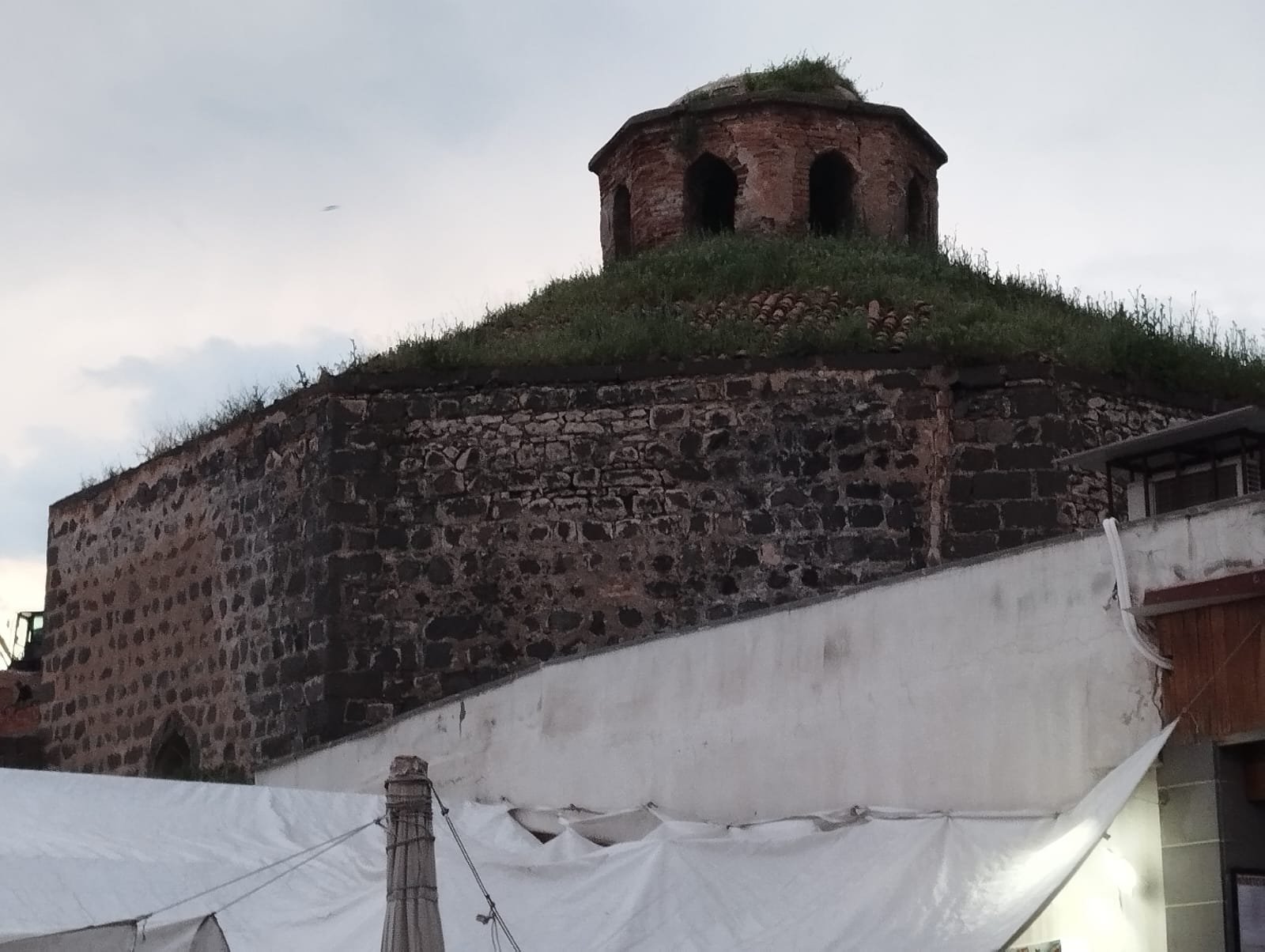 Diyarbakır'ın tarihi Deva Hamamı! 8