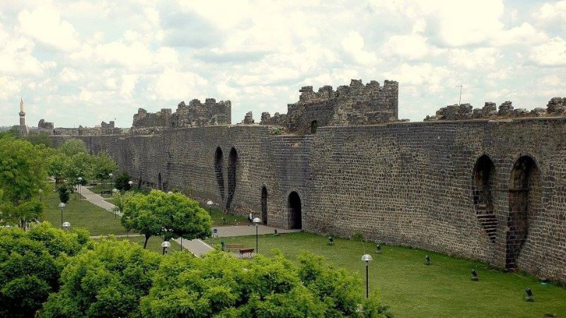 Diyarbakır'ın eşsiz tarihi surları: Köklü mirasın izleri 1