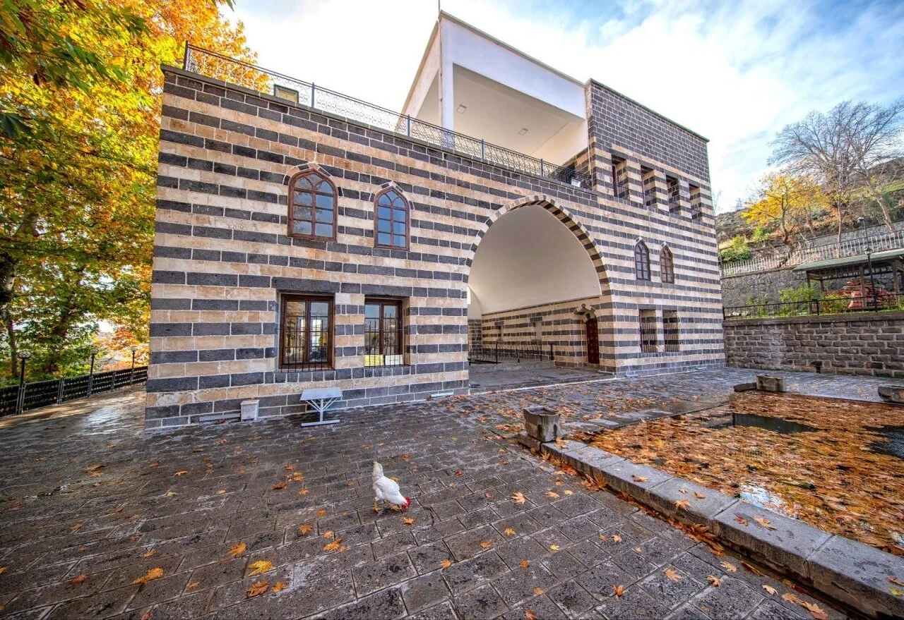 Diyarbakır'ın tarihi Gazi Köşkü! 1