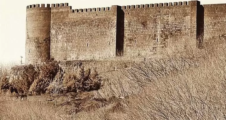 Diyarbakır'ın en eski tarihi mekanı: Keçi Burcu 8