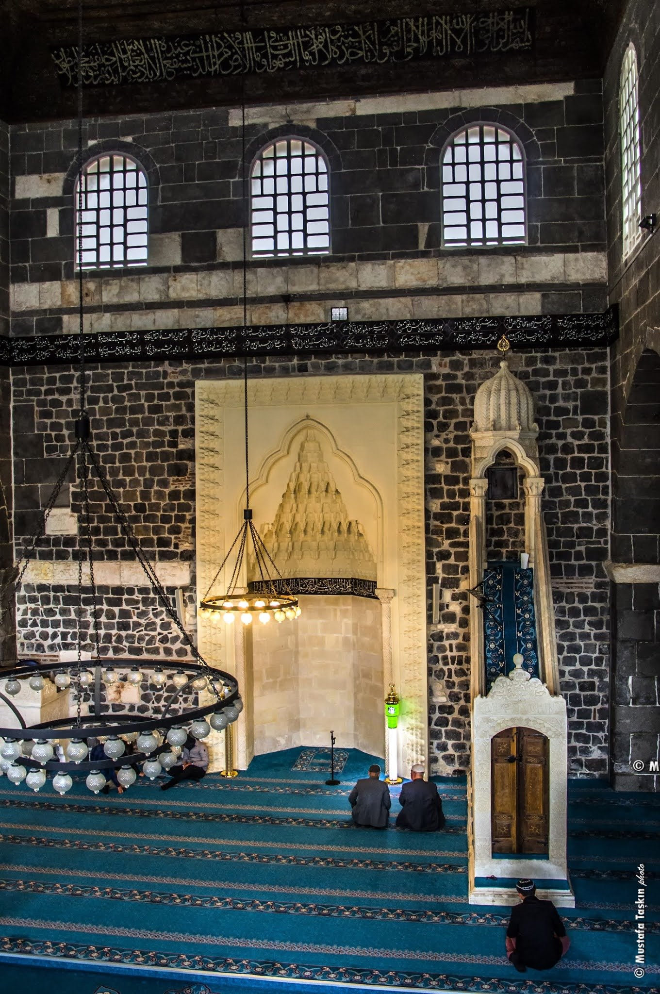 Diyarbakır'ın gözbebeği olan tarihi mekan: Ulu Camii 7
