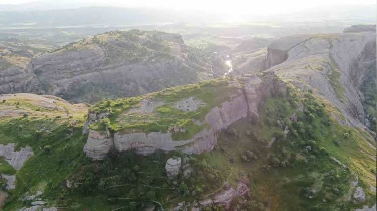 Diyarbakır’ın doğal güzelliğini tanıyalım: Kefrum Kalesi 6