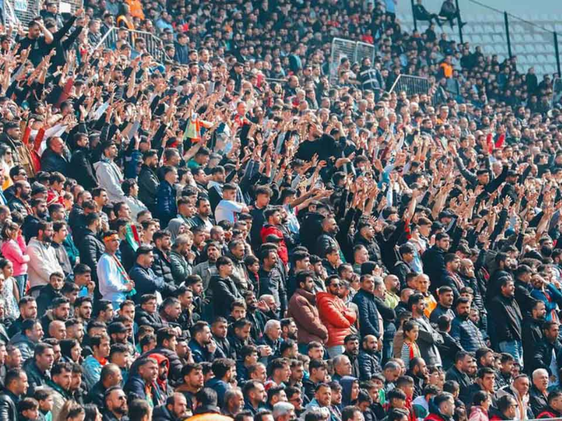 Diyarbakır Stadyumu Bazen Yetersiz Kalıyor.