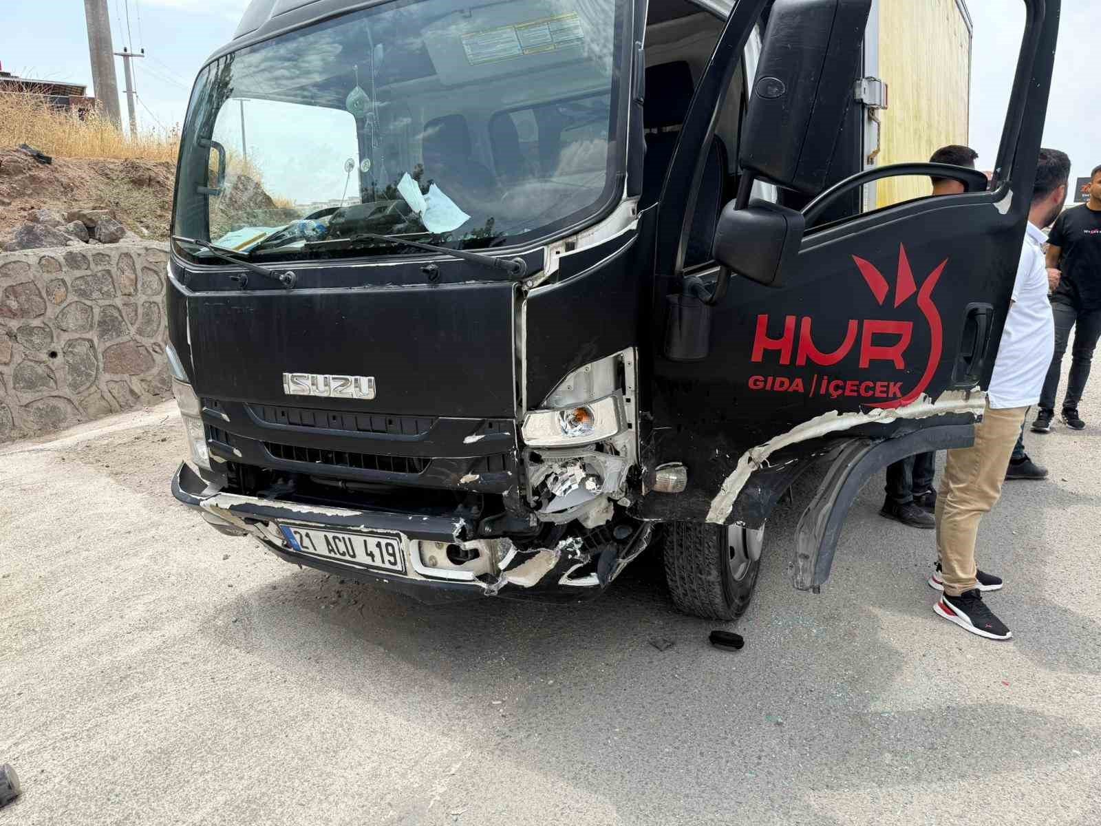 Diyarbakır Sur’da trafik kazası: 2 yaralı 1