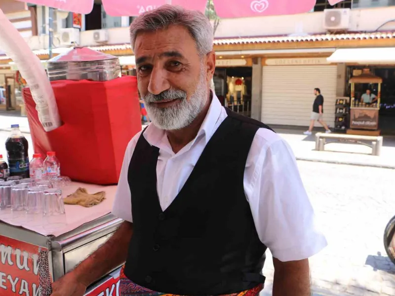 Diyarbakır’da yaz sıcağının doğal ilacı: Meyan kökü şerbeti 1