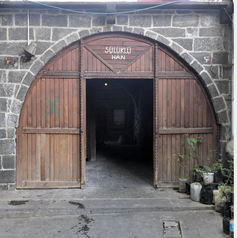 Diyarbakır'daki Sülüklü Han’ın adı ve hikâyesi-1