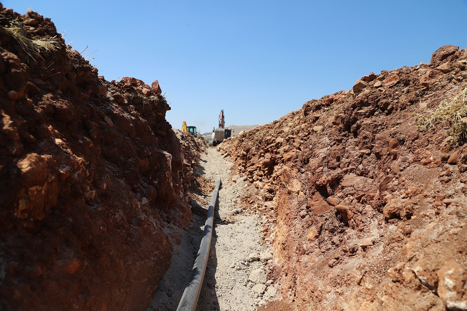 Ergani’nin 2 mahallesi sağlıklı içme suyuna kavuşuyor-2