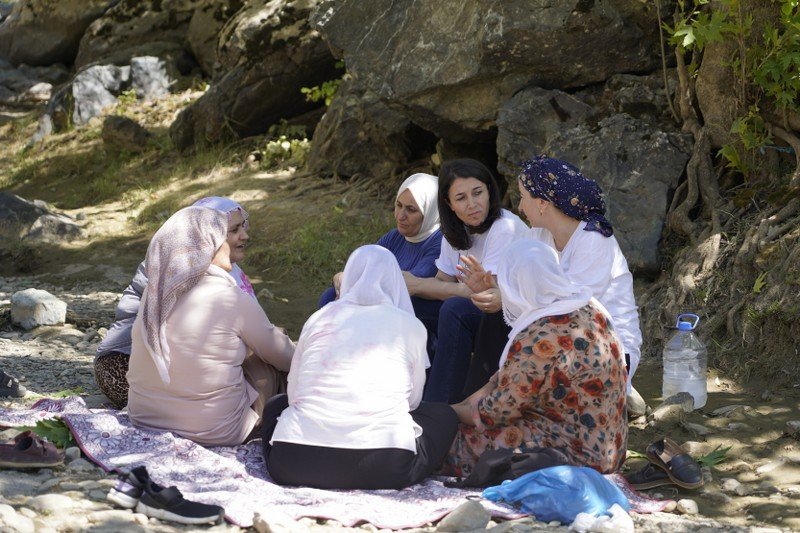Kulp’ta kadınlardan dayanışma pikniği-2