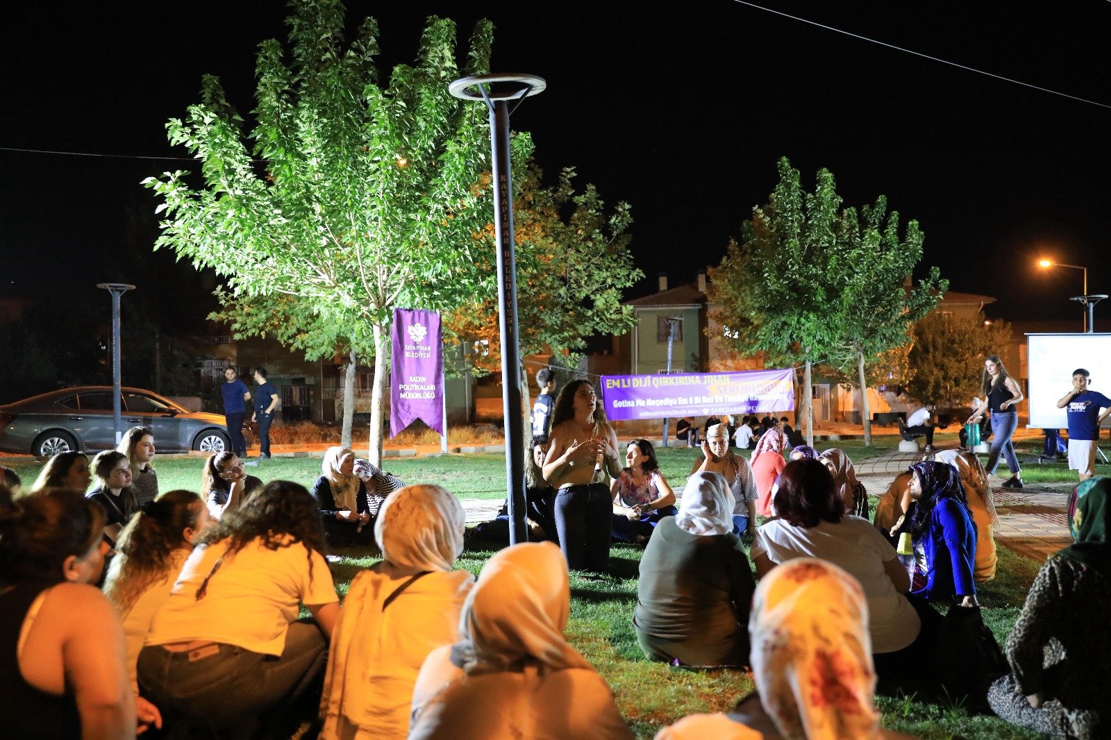 Diyarbakır’da kadınlar şiddete karşı bir araya geldi-1