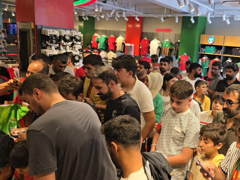 Amedspor Store’da Uzun Kuyruklar Oluştu