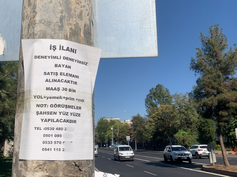 Sokak İlanları Meclis’e Taşındı