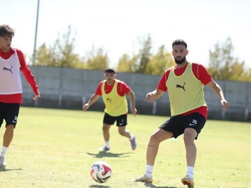 Tff 3. Lig 2. Grup’ta Mücadele Eden Diyarbekirspor