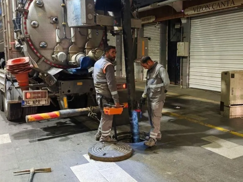 Diyarbakır’da Işlek Bir Caddenin Su Taşıma Kapasitesi Yükseltildi2