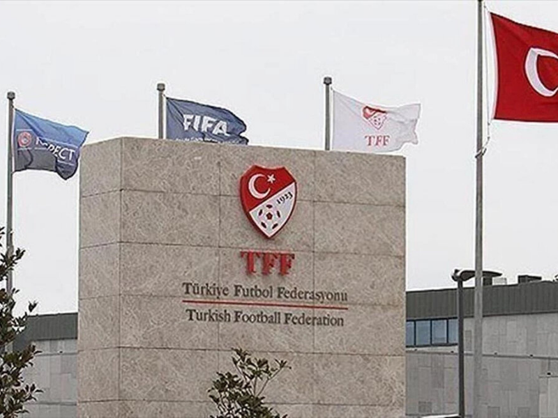 Futbol Kamuoyu Soru İşaretleriyle Bekliyor