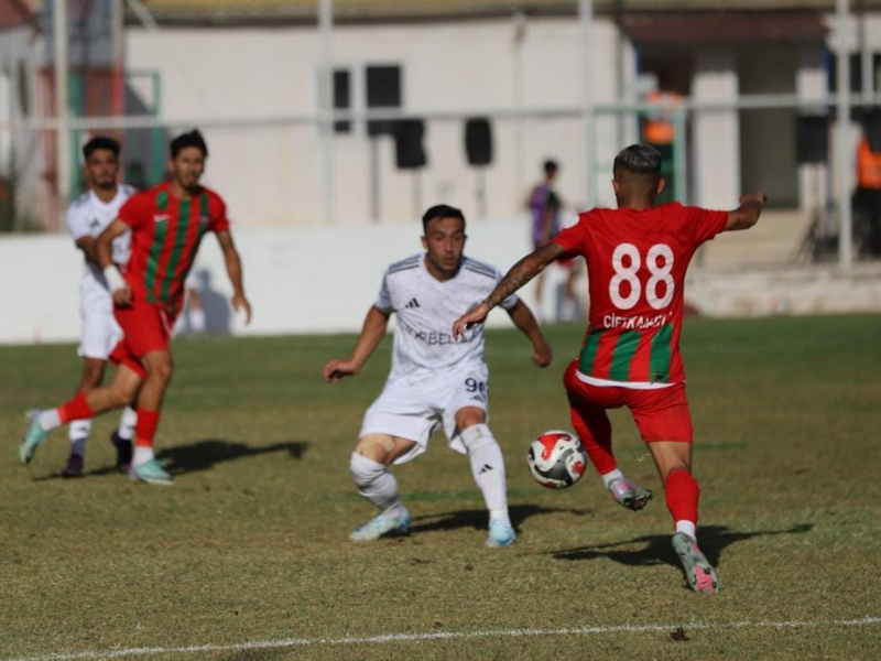 İki Takım Da Gol Yollarında Etkisiz Kaldı